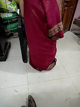 COUPLLE VILLAGE online show from 02-27-25, 03:25