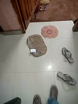 COUPLLE VILLAGE online show from 03-04-25, 10:35