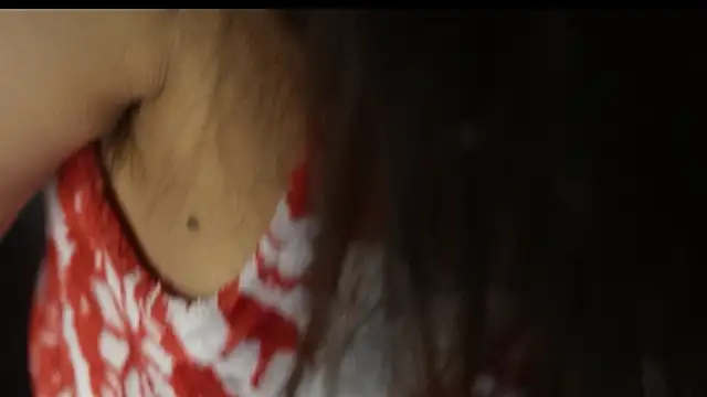 Snapshot of -AyeshaSinghania- chatting on 12-18-24, 08:14 -AyeshaSinghania- online show from 12-18-24, 08:14