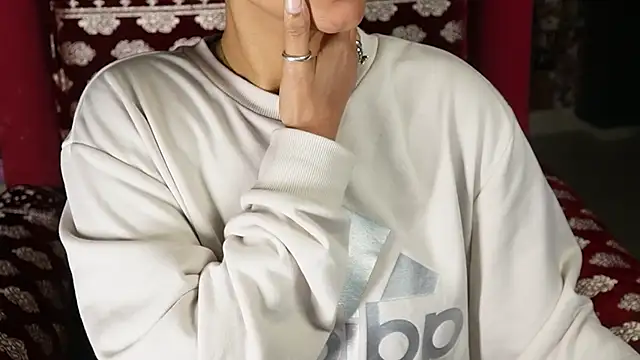 Snapshot of -AyeshaSinghania- chatting on 02-13-25, 07:35 -AyeshaSinghania- online show from 02-13-25, 07:35