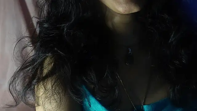 Snapshot of -AyeshaSinghania- chatting on 10-07-25, 05:43 -AyeshaSinghania- online show from 10-07-25, 05:43