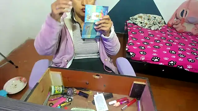 daleska ayala 1 online show from 11-12-25, 10:20