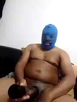 Snapshot of Yardie_bone chatting on 11-11-25, 09:09 Yardie bone online show from 11-11-25, 09:09