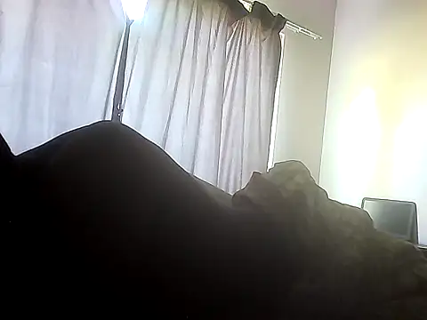 Snapshot of Yardie_bone chatting on 12-02-25, 05:46 Yardie bone online show from 12-02-25, 05:46