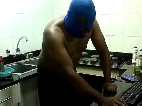 Snapshot of Yardie_bone chatting on 12-02-25, 06:58 Yardie bone online show from 12-02-25, 06:58