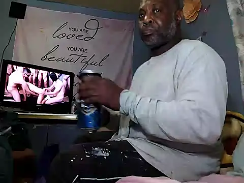 Snapshot of macnificent1fr chatting on 02-16-25, 02:31 macnificent1fr online show from 02-16-25, 02:31