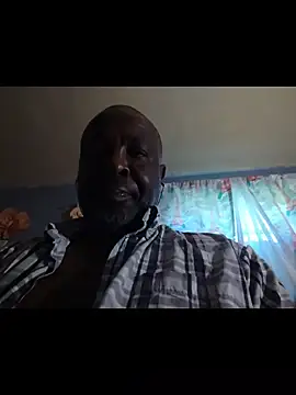 Snapshot of macnificent1fr chatting on 10-14-25, 08:42 macnificent1fr online show from 10-14-25, 08:42