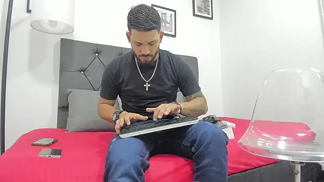 Thiagogomez online show from 02-04-26, 07:09