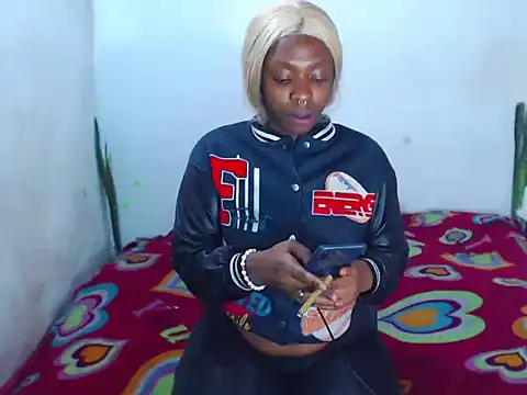 Snapshot of The_wickles_4443 chatting on 03-03-25, 11:24 The wickles 4443 online show from 03-03-25, 11:24