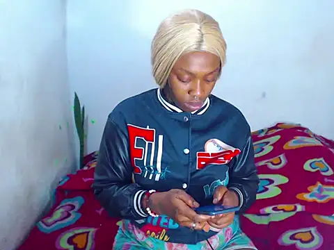 Snapshot of The_wickles_4443 chatting on 03-04-25, 10:27 The wickles 4443 online show from 03-04-25, 10:27