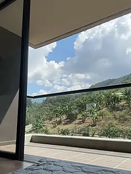 Helenbronwx online show from 01-17-25, 06:23