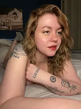 VictoriaLaFleur online show from 12-25-24, 09:33