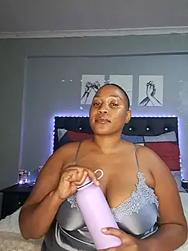 Toya P online show from 09-08-25, 08:19