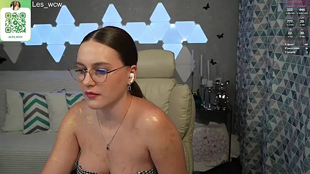 HarleyDeess online show from 02-20-25, 01:57