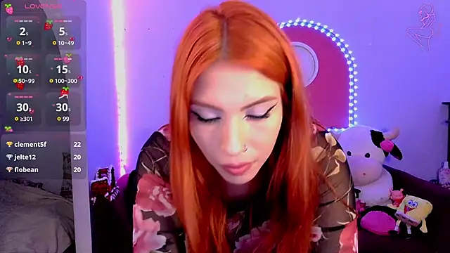 Snapshot of ValentinaMiller_ chatting on 01-12-25, 10:01 ValentinaMiller  online show from 01-12-25, 10:01