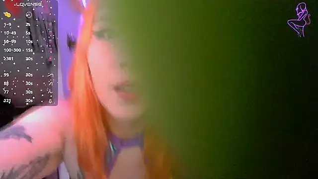 Snapshot of ValentinaMiller_ chatting on 10-14-25, 05:03 ValentinaMiller  online show from 10-14-25, 05:03