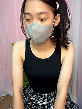 DA-EUN online show from 09-18-25, 03:08