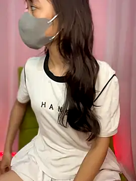 DA-EUN online show from 10-13-25, 02:11