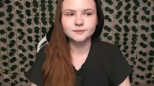 IxxiLiana online show from 01-18-25, 04:04