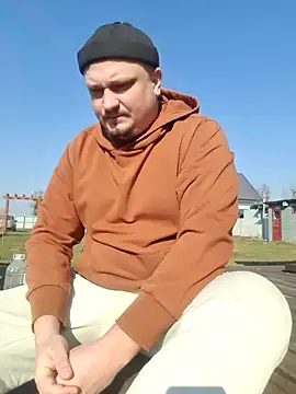 Snapshot of Pandasky chatting on 02-24-25, 11:32 Pandasky online show from 02-24-25, 11:32