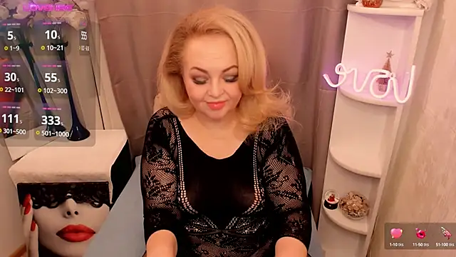 ShannaKingson online show from 01-10-25, 07:43