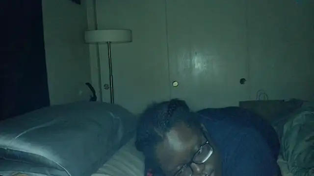 Snapshot of Yagurl__west chatting on 01-13-25, 08:05 Yagurl west online show from 01-13-25, 08:05