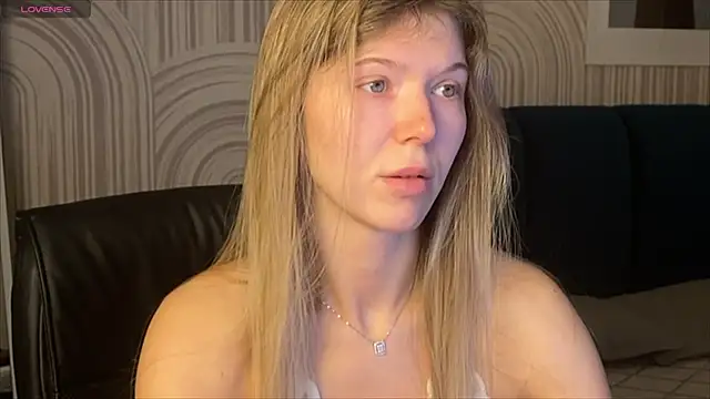 viviann evans online show from 10-24-25, 01:03