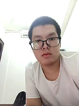 Snapshot of Hoyoshiwa chatting on 11-14-25, 01:43 Hoyoshiwa online show from 11-14-25, 01:43