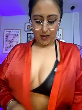 Snapshot of Amber_gold_ chatting on 01-16-25, 07:41 Amber gold online show from 01-16-25, 07:41