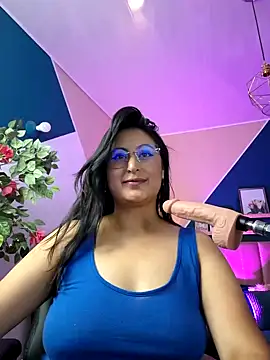 Snapshot of Amber_gold_ chatting on 01-31-25, 12:29 Amber gold online show from 01-31-25, 12:29