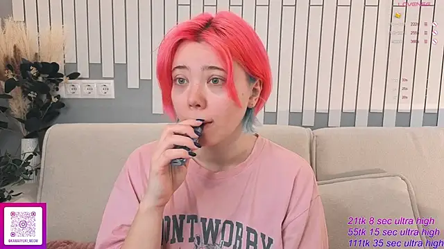   KawaiiYuki   online show from 11-23-25, 05:18