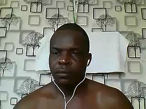 Snapshot of Chumba_001 chatting on 12-20-24, 01:22 Chumba 001 online show from 12-20-24, 01:22