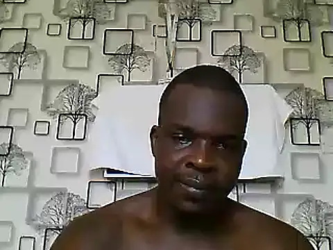 Snapshot of Chumba_001 chatting on 12-25-24, 01:41 Chumba 001 online show from 12-25-24, 01:41