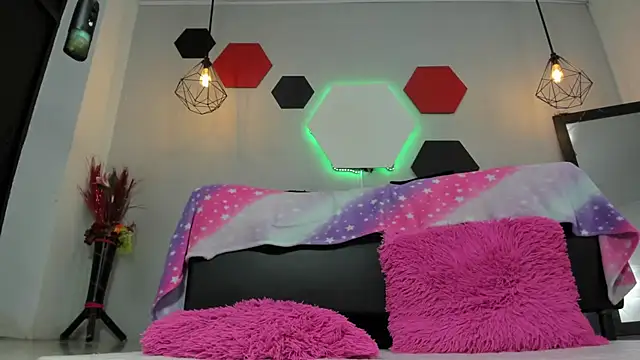 martinaclark online show from 12-23-25, 12:19