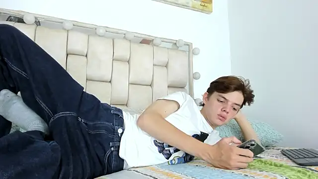 daniel hot03 online show from 10-24-25, 08:27