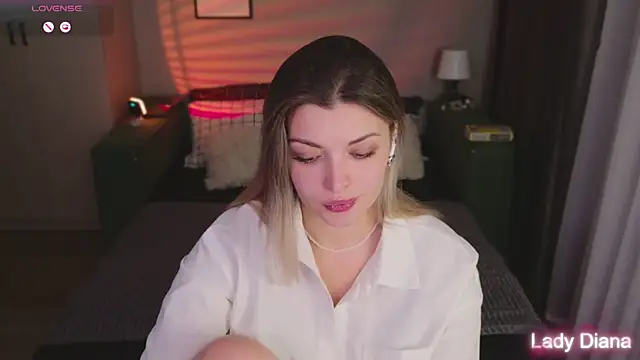 LancasterLady online show from 11-19-25, 01:33