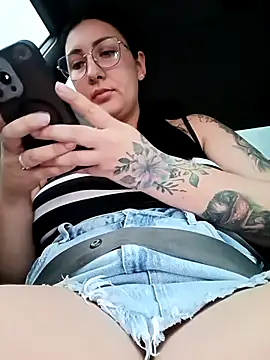 my-kitty online show from 11-12-25, 09:25