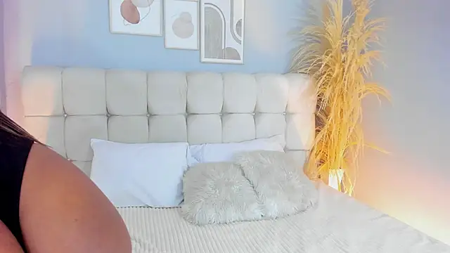 Snapshot of sofi_potter_ chatting on 12-15-24, 05:02 sofi potter  online show from 12-15-24, 05:02