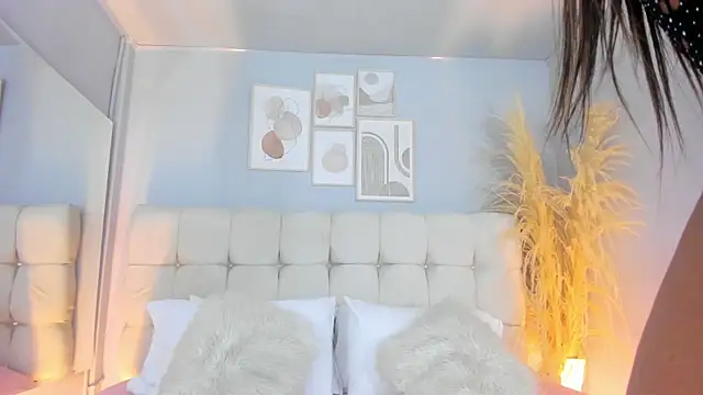 Snapshot of sofi_potter_ chatting on 12-21-24, 01:26 sofi potter  online show from 12-21-24, 01:26