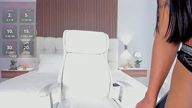 Snapshot of sofi_potter_ chatting on 10-08-25, 09:23 sofi potter  online show from 10-08-25, 09:23