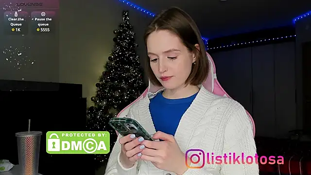 Snapshot of kokome12 chatting on 12-25-24, 12:27 kokome12 online show from 12-25-24, 12:27