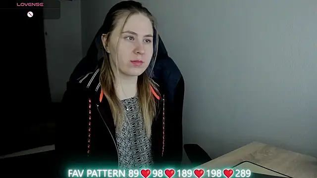 Olivia Munk online show from 03-01-25, 03:21