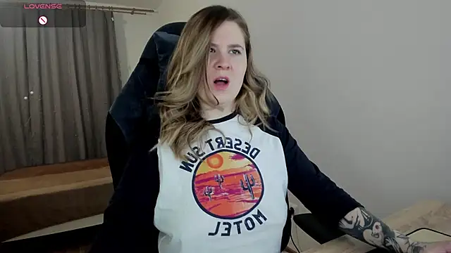 Olivia Munk online show from 03-07-25, 03:40