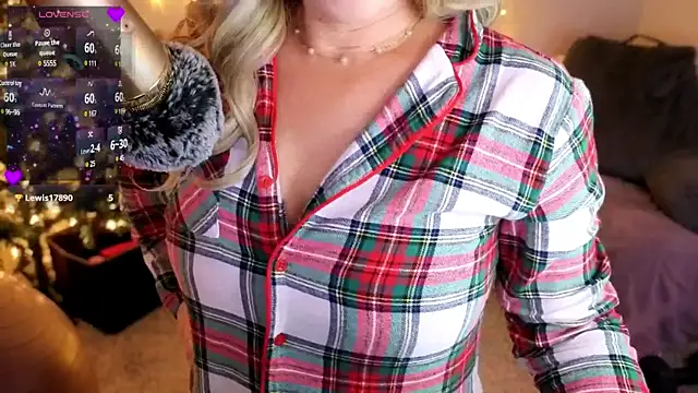 lovejulietxo online show from 12-28-24, 12:13