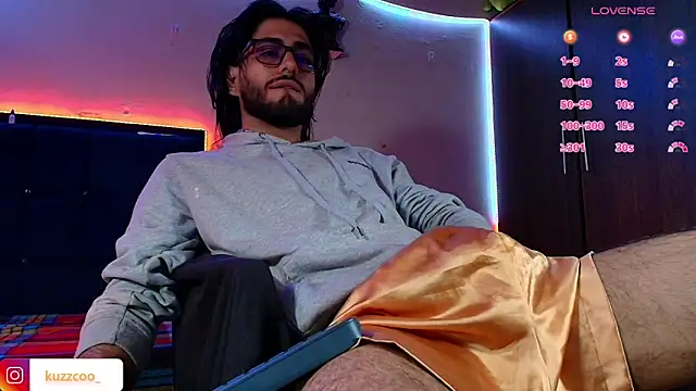 kuzzcoo online show from 02-19-26, 01:51