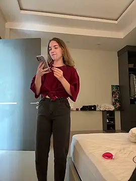 Nura n Sarah online show from 01-31-25, 06:24