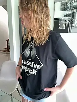 Nura n Sarah online show from 03-14-25, 05:05