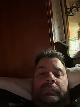 Snapshot of h4cAlex chatting on 02-25-25, 08:19 h4cAlex online show from 02-25-25, 08:19