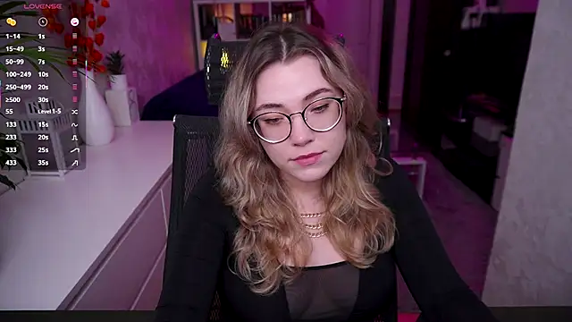 RemyCute online show from 11-13-25, 05:34