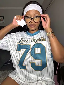 Snapshot of Neelo-Smith chatting on 12-13-24, 03:16 Neelo-Smith online show from 12-13-24, 03:16